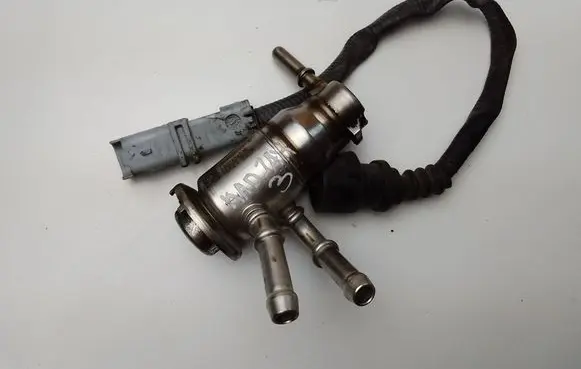 Renault Kadjar AdBlue injector 208995377R