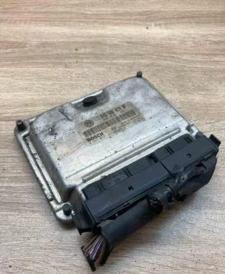 Volkswagen Polo IV 9N3 Engine control unit/module ECU 045906019BF 0281011241