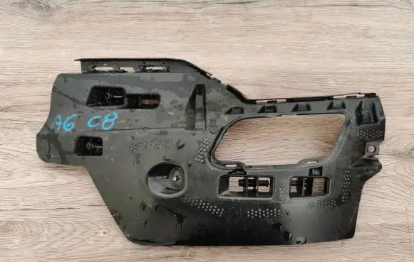 Audi A6 S6 C8 4K Front bumper mounting bracket 4K0807095