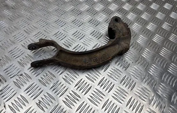 Audi Q5 SQ5 Lower shock absorber bracket 8K0413