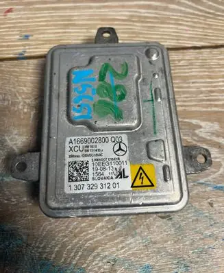 Mercedes-Benz A W176 Headlight ballast module Xenon A1669002800 10EEG110011 130732931201