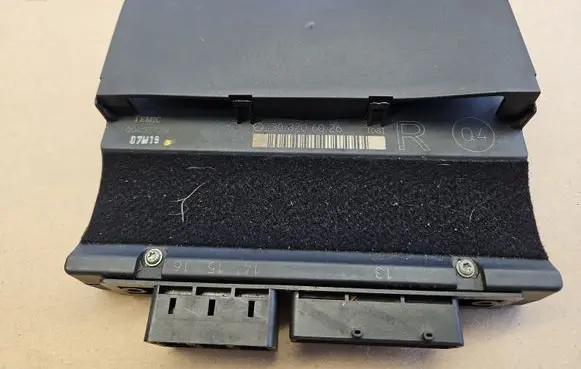 Mercedes-Benz SL R230 Seat control module A2308206026 2308206026