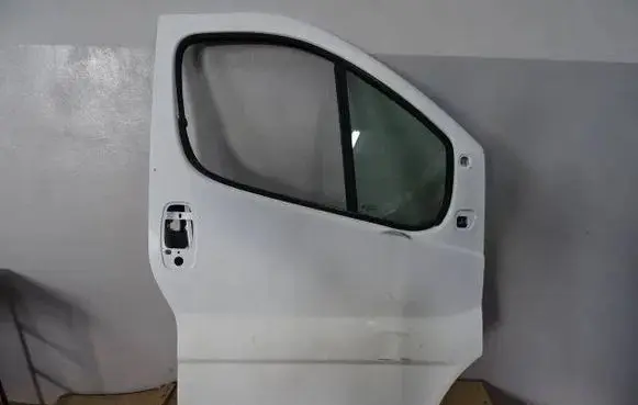 Nissan Primastar Front door