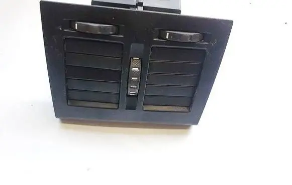 Skoda Octavia Mk2 (1Z) Dash center air vent grill 1z0819203