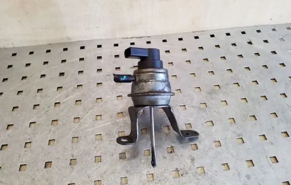 Chevrolet Captiva Turbine electric control actuator 7088095