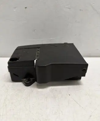 Opel Astra J Fuse module 365927271