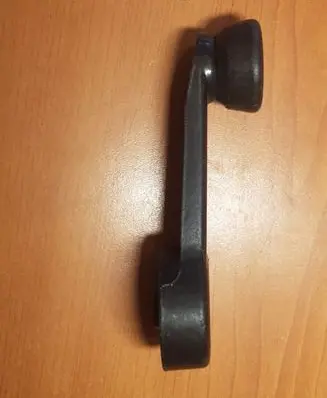 Ford Sierra Front door window winding handle 83BBA23348AB