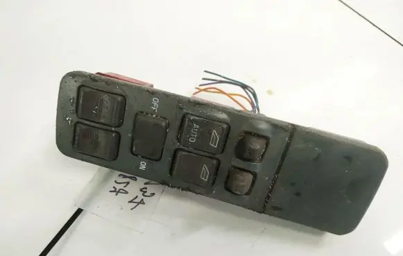 Volvo S40, V40 Electric window control switch 815235