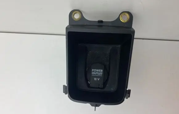 Porsche Macan (95B) 12 V Socket (rear) 95B864132 105809722