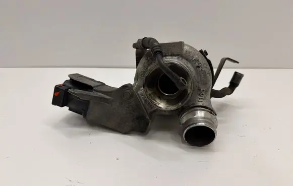 BMW 5 E60 E61 Turbo 850689101A 4913505895 0041300023