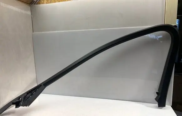 Audi A6 C7 Front door glass trim molding 4G0867610