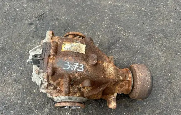 BMW X3 E83 Rear differential 7575381 89070918693 EZG01W372
