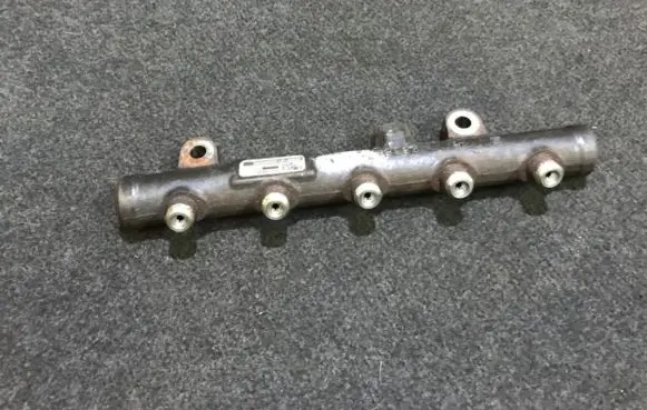 Ford Focus C-MAX Fuel main line pipe 9654726280 0519090219