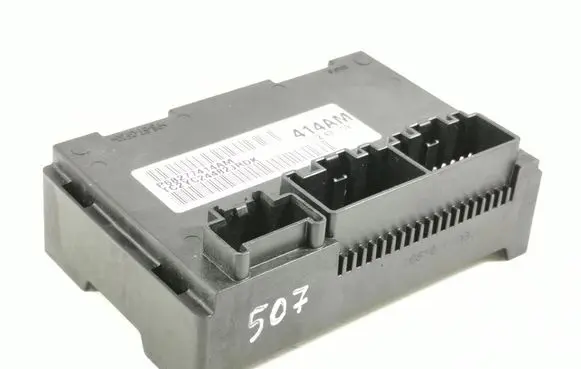 Dodge RAM Transfer box differential control unit 68277414AM