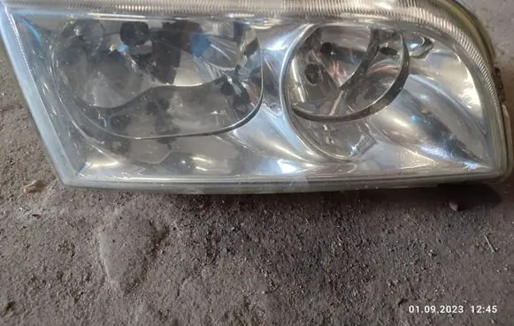 Volvo S40, V40 Headlight/headlamp 30899683