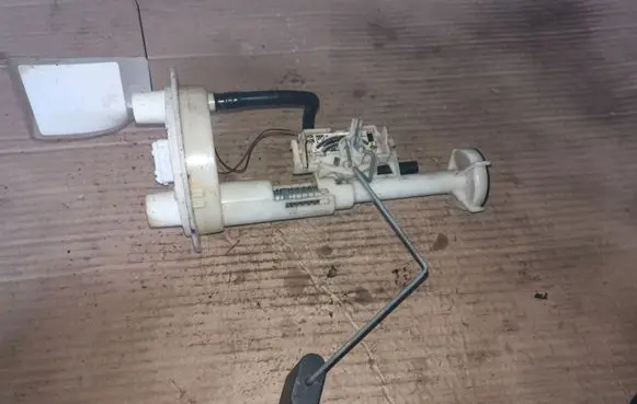 Citroen Berlingo Fuel level sensor 9621291280