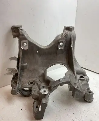Audi A4 S4 B9 8W Engine mounting bracket 8W0399296E