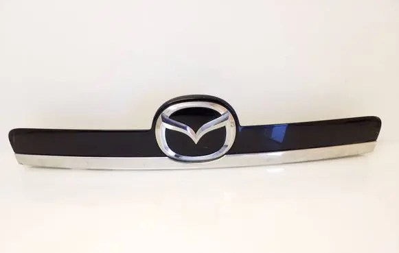 Mazda CX-7 Tailgate trim EH6650811 K3006
