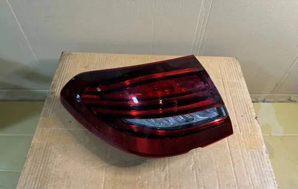 Mercedes-Benz C W205 Rear/tail lights A2059062905 YAP2458417