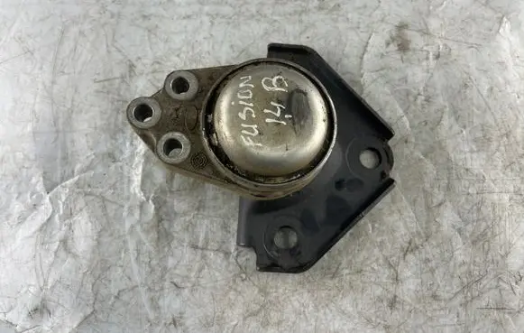 Ford Fusion Engine mount bracket 2S616F012