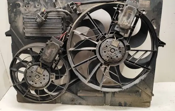 Volkswagen Touareg I Electric radiator cooling fan 0130303922 7L0121203F