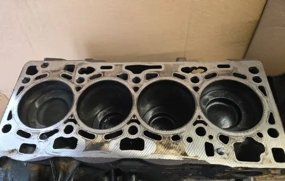 Volkswagen PASSAT B7 Engine 03N023C