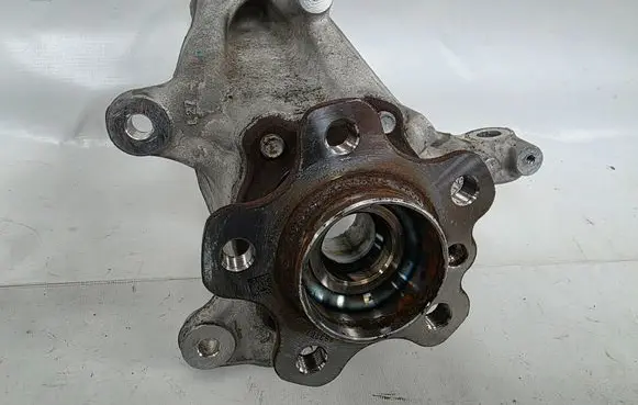 BMW X1 U11 Front wheel hub 6890179