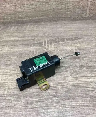Nissan Maxima Tailgate/trunk/boot open switch 8468040U00 SA134