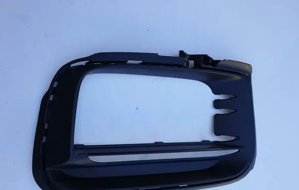 Porsche Cayenne (9Y0 9Y3) Front bumper lower grill 9Y0807795B