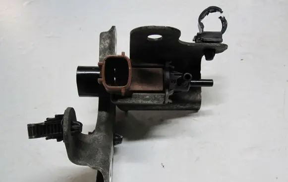 Mazda CX-7 Turbo solenoid valve K5T46591