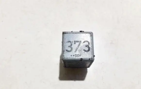 Audi A4 S4 B6 8E 8H Other relay 8d0951253a v23134-b52-x301