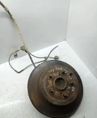 Toyota Corolla Verso AR10 Rear wheel hub
