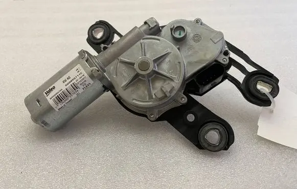 Volkswagen Tiguan Rear window wiper motor 5G0955711C
