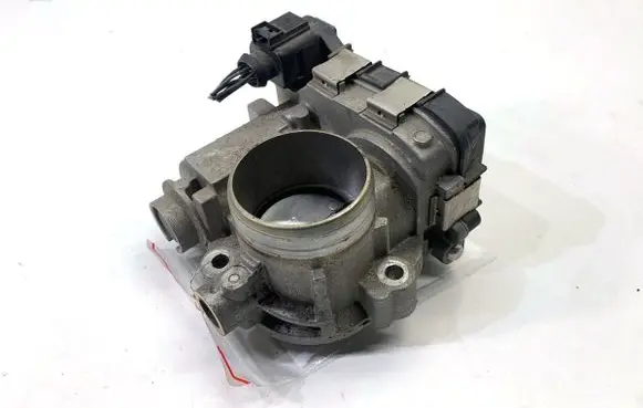 Skoda Fabia Mk3 (NJ) Engine shut-off valve 04C133062D