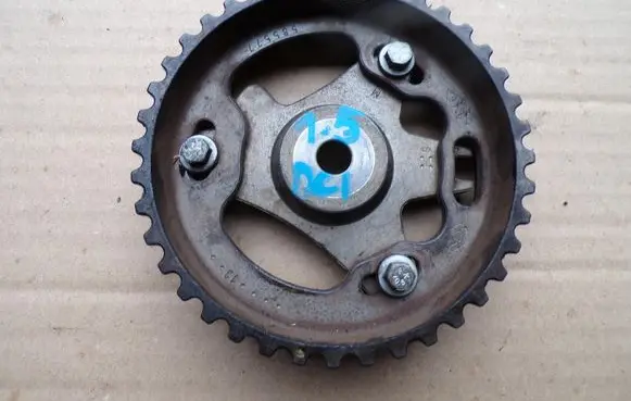 Renault Clio I Timing chain sprocket 585577