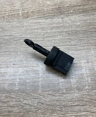 Volkswagen Transporter - Caravelle T4 Intake air temperature sensor 701907543 585504