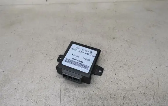 Mazda 323 F Immobilizer control unit/module BH4A675G2B