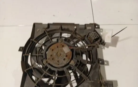 Opel Astra H Radiator cooling fan shroud 0130303975