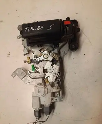 Mazda 5 Sliding door lock C2357297X