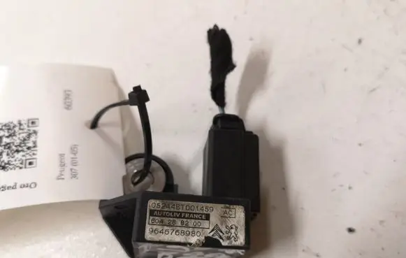 Peugeot 307 Airbag deployment crash/impact sensor 9646768980 604288200