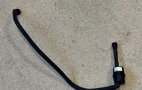 BMW 3 G20 G21 Vacuum line/pipe/hose 8663978