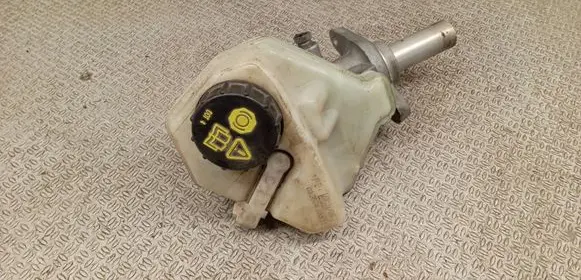 Volvo V70 Master brake cylinder 