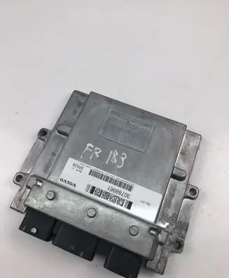 Volvo C30 Engine control unit/module 30788961