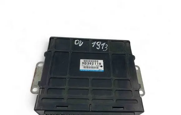 Mitsubishi Space Wagon Engine control unit/module MD362110