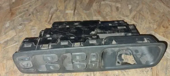 Volvo V70 Electric window control switch