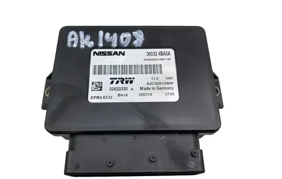 Nissan Qashqai Rear brake EMF control unit/module 360324BA0A