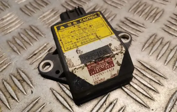 Lexus IS 220D-250-350 Yaw turn rate sensor 8918360020