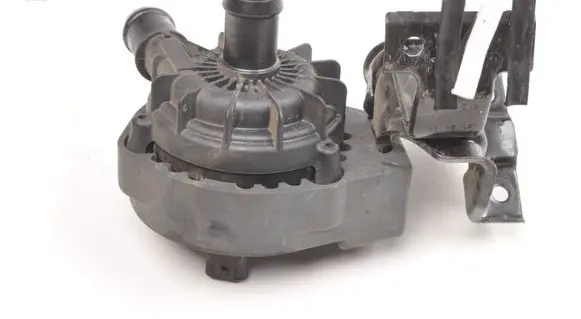 Ford Explorer Water pump 1EA965567N
