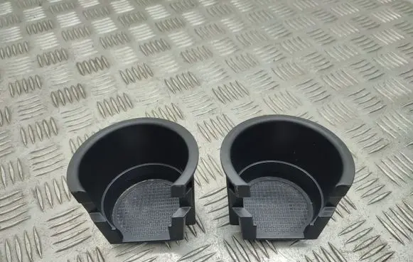 Land Rover Discovery 3 - LR3 Cup holder FWW50000