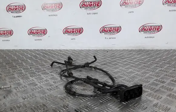 Volkswagen Golf V Turbo system vacuum part 03G131051AE